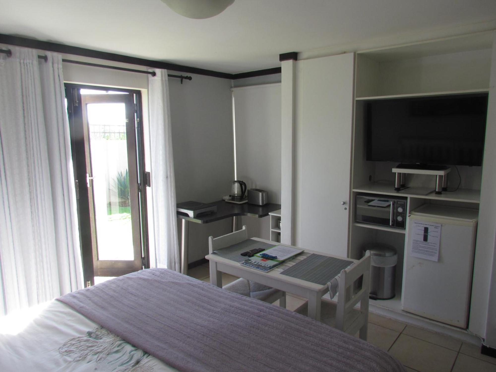 Santini Lace Self Catering Unit Plettenberg Bay Esterno foto