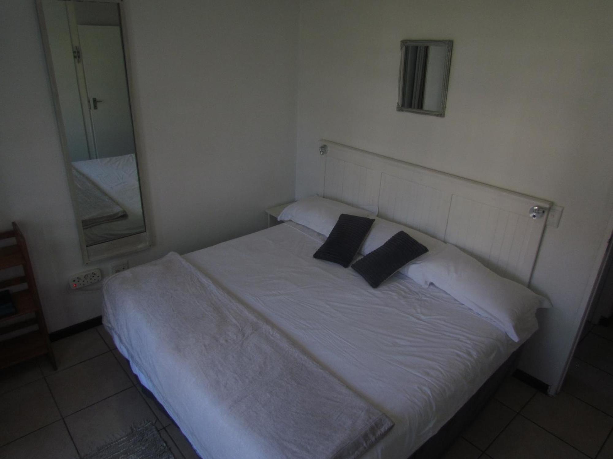 Santini Lace Self Catering Unit Plettenberg Bay Esterno foto